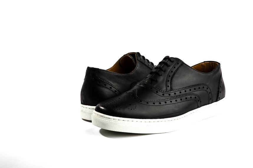 The Kickabout Wingtip (Black)