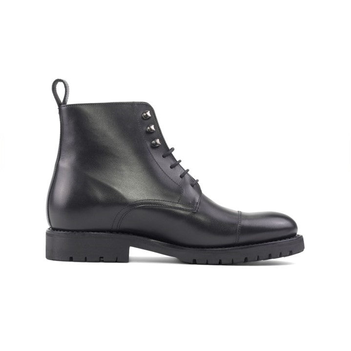 EE vs. EEE Shoe Width: How to Find a Better Fit Without Giving Up Style