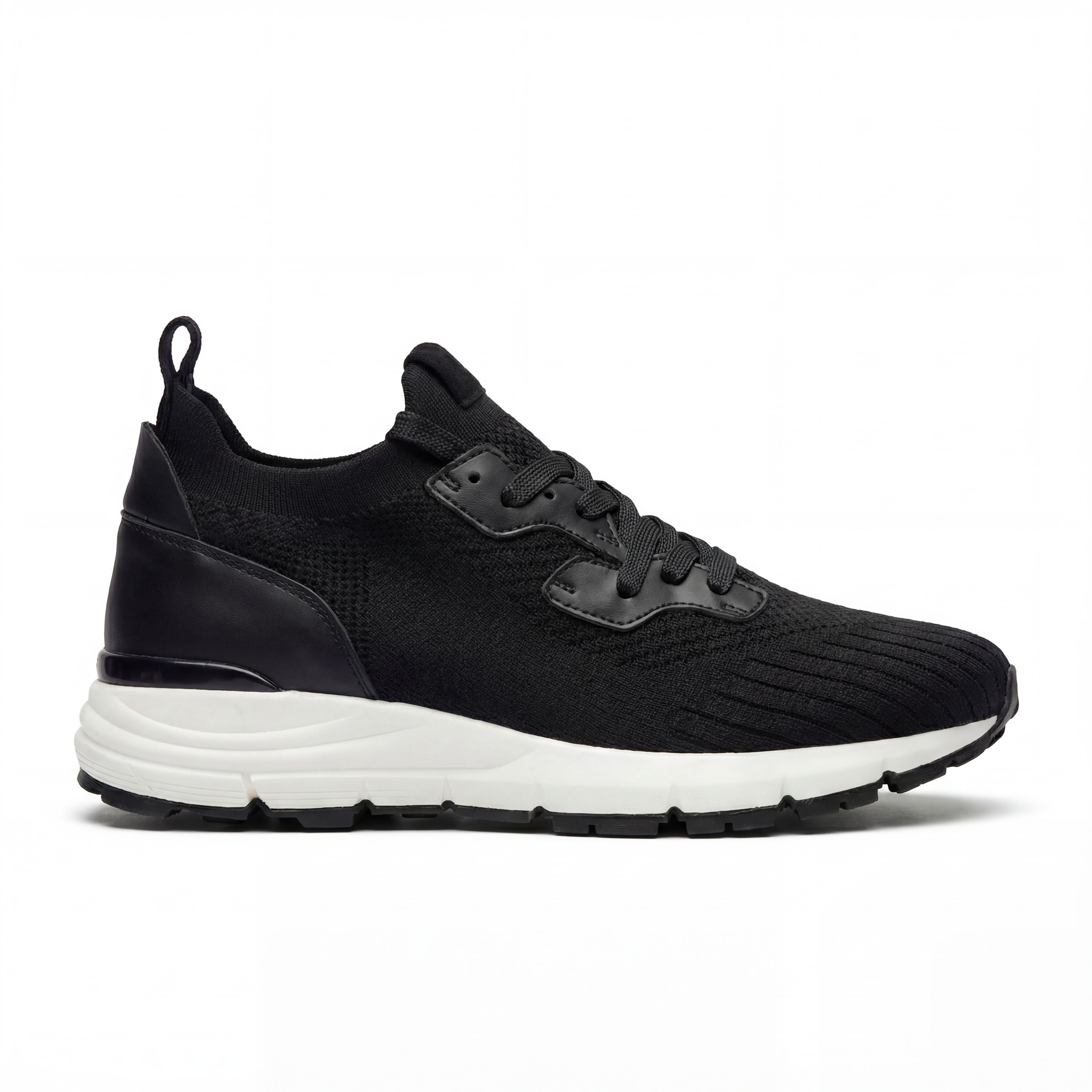 The Voyage Knit Sneakers (Black)