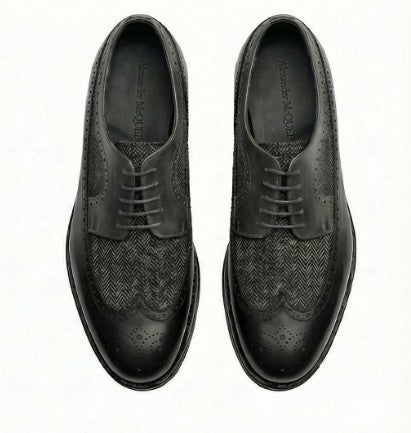 The New Yorker (Black Herringbone)