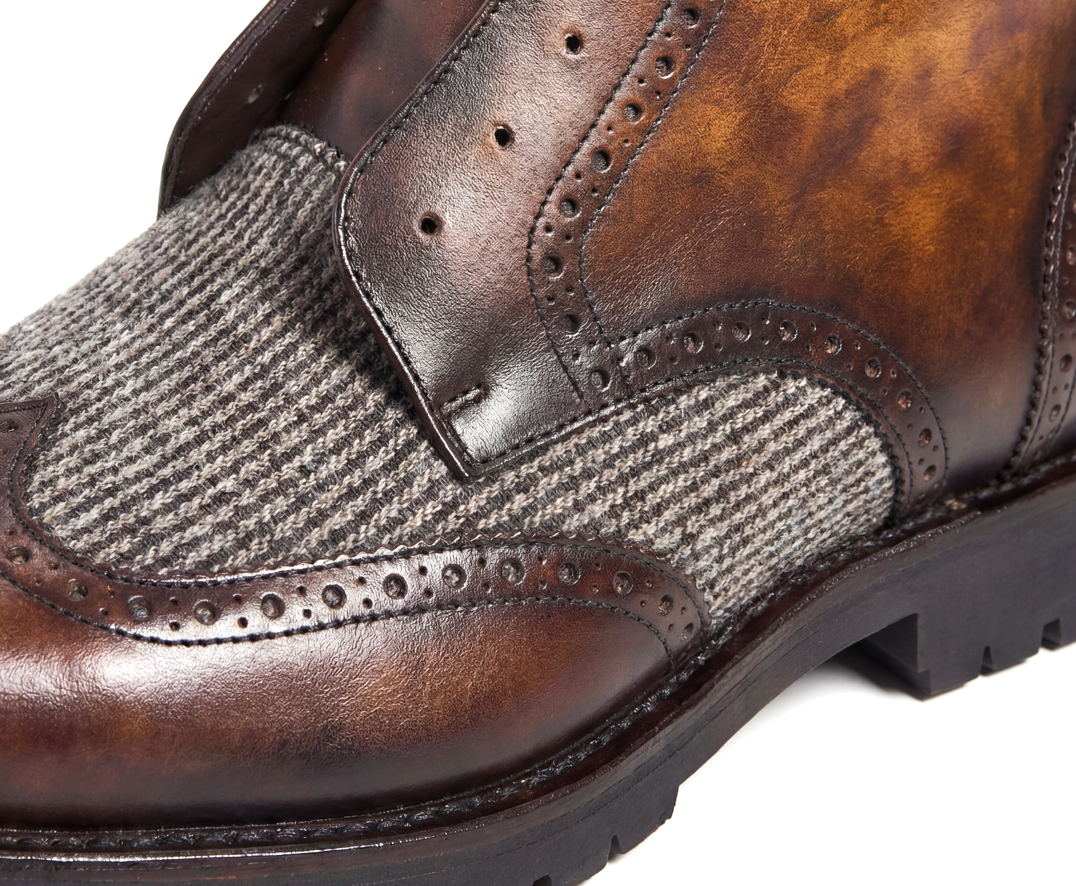 AN Brogue Wingtip Boot (Tweed/Museum Patina)
