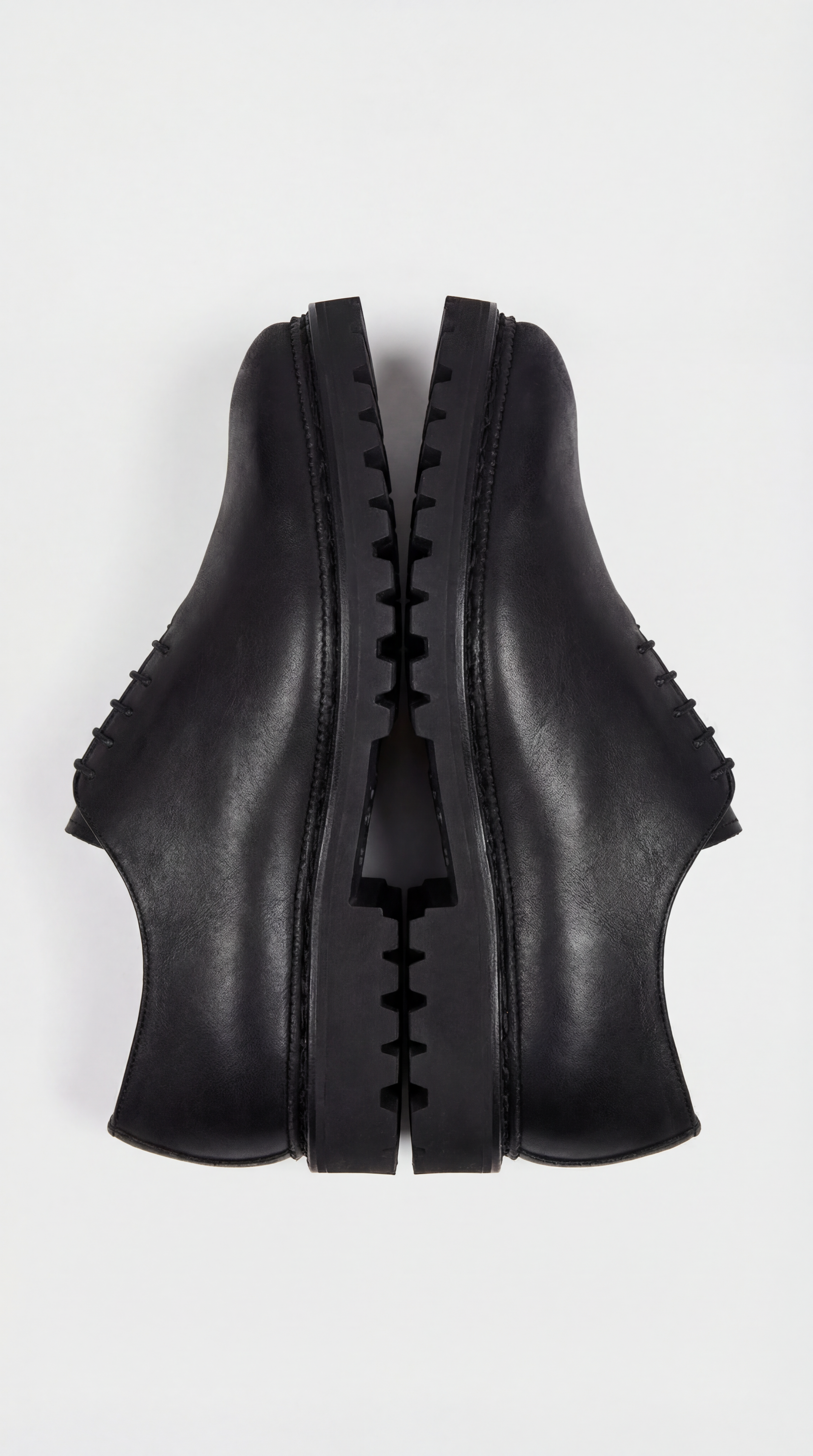 The Alexander Noel Wholecut in Waxed Suede